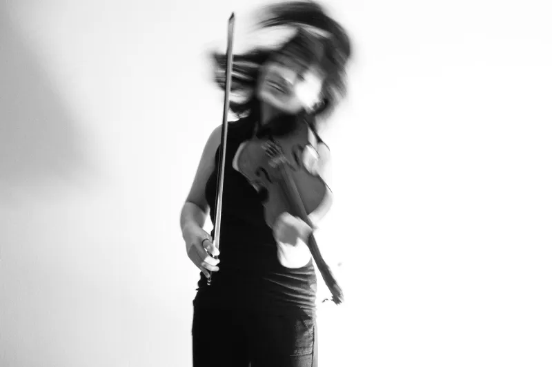 Le violon comme conscience du monde : Yehudi Menuhin, de la virtuosité à l'humanisme en actes